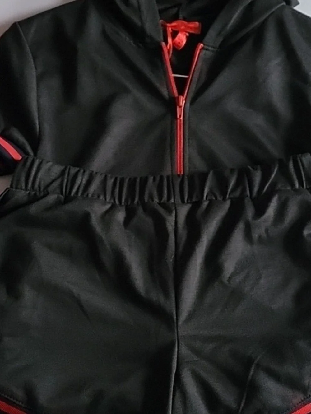 New Black & Red Stripes Short Sleeve Hoodie & Shorts Set